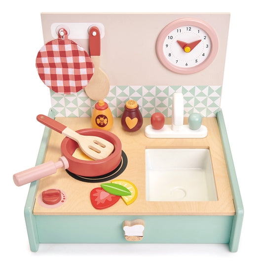 KITCHENETTE